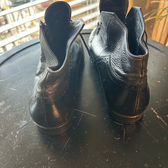 Lorenzo Banfi leather ankle boots - Picture 3 of 7